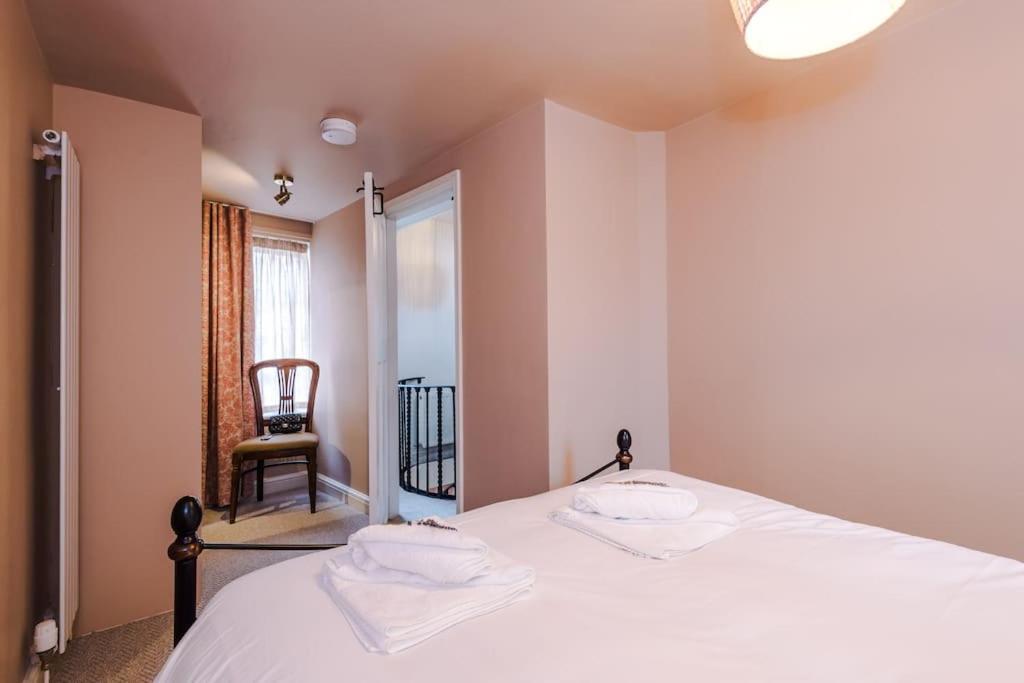 Rustic Chester Cottage Near Shops & Terrace Екстер'єр фото