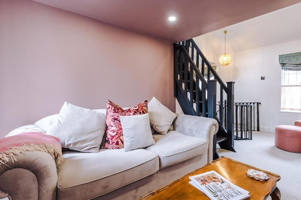 Rustic Chester Cottage Near Shops & Terrace Екстер'єр фото