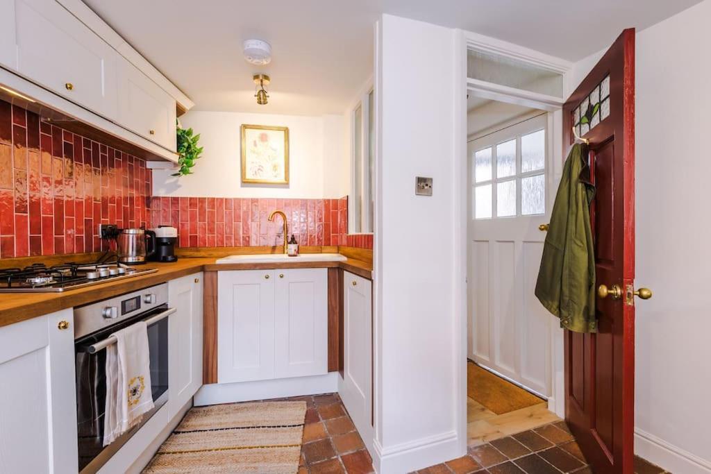 Rustic Chester Cottage Near Shops & Terrace Екстер'єр фото