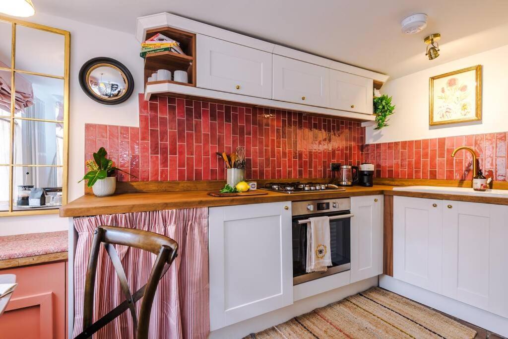 Rustic Chester Cottage Near Shops & Terrace Екстер'єр фото