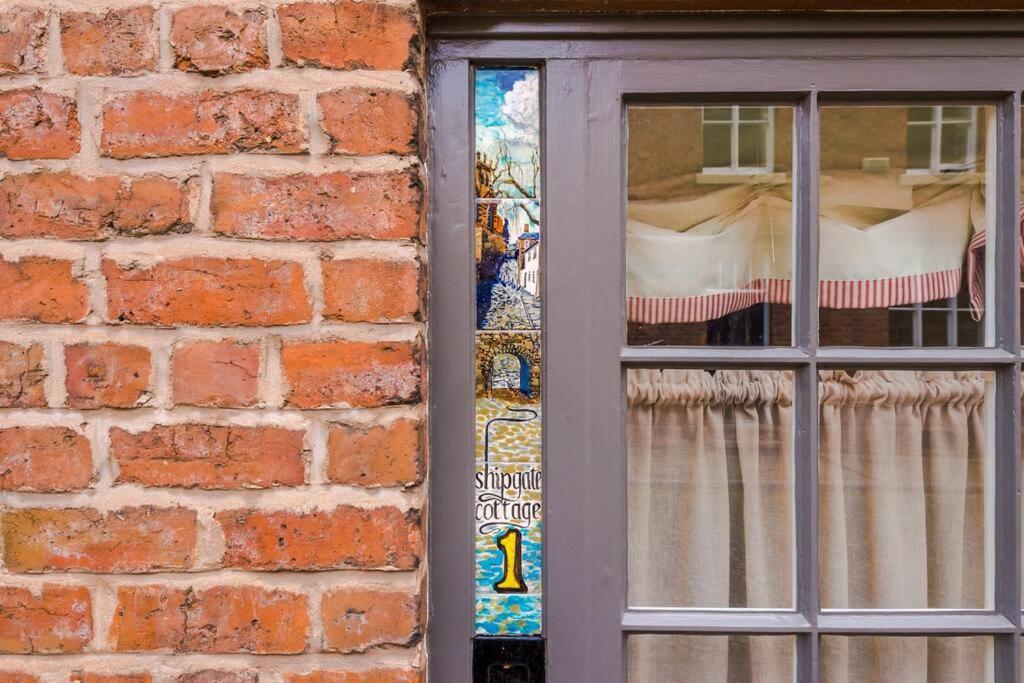 Rustic Chester Cottage Near Shops & Terrace Екстер'єр фото