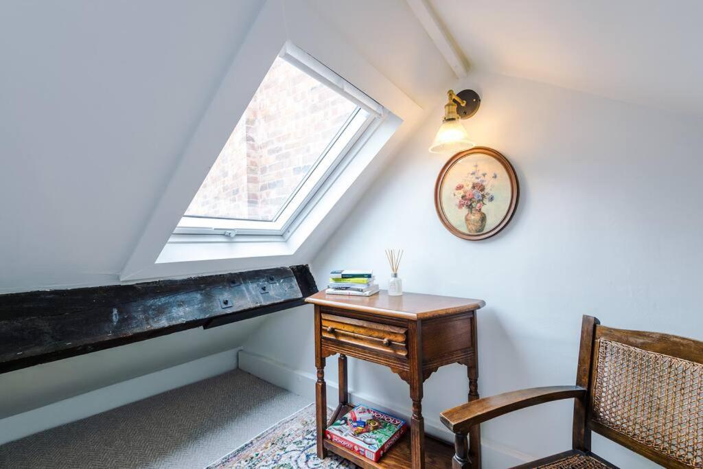 Rustic Chester Cottage Near Shops & Terrace Екстер'єр фото